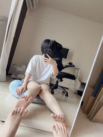 Yuki Shino nude photo 3
