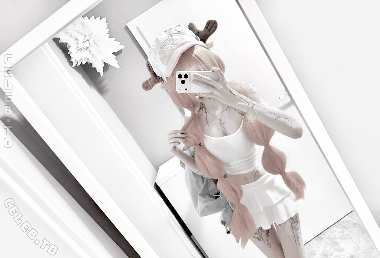 Yukionnadoll nude photo 5