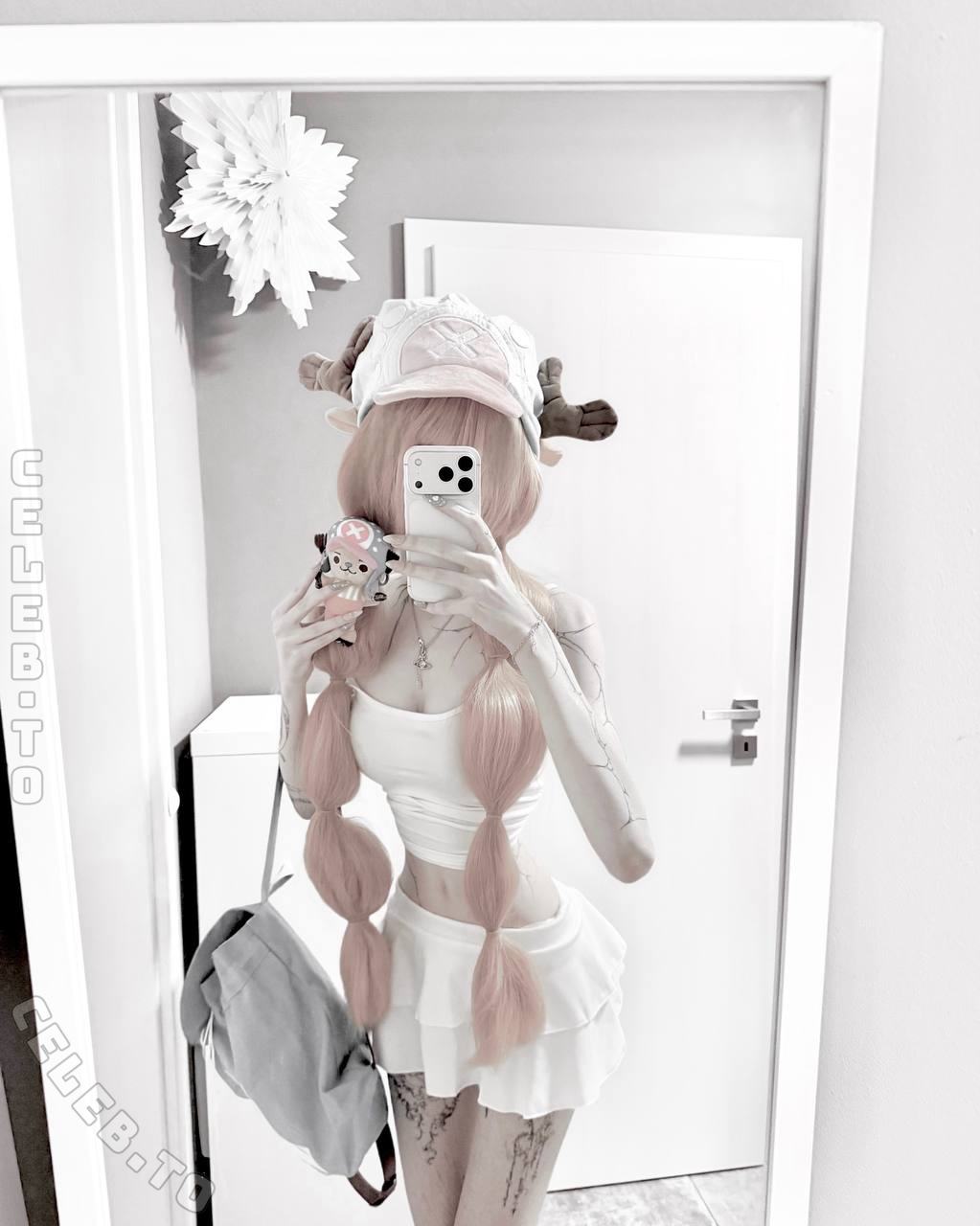 Yukionnadoll nude photo 9