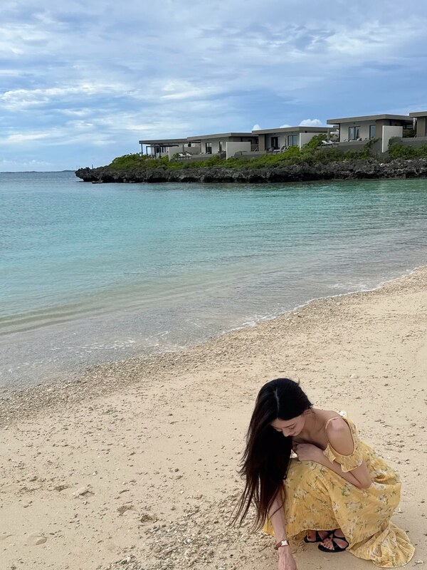 Yuna nude photo 11