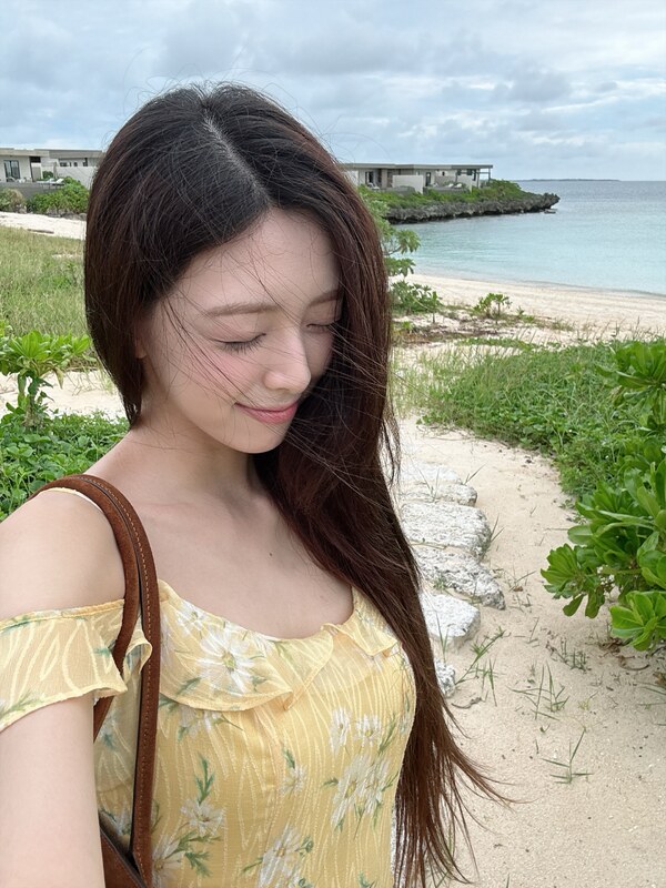 Yuna nude photo 13