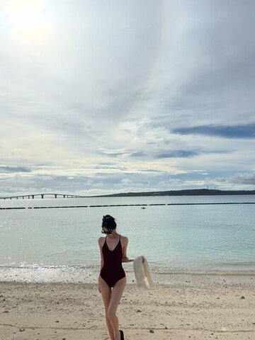 Yuna nude photo 4