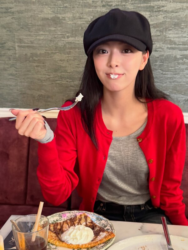 Yuna nude photo 6