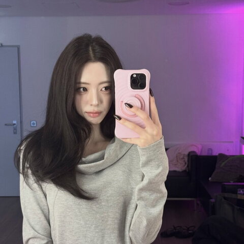 Yuna Sexy (5 photos)