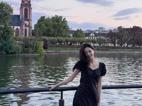 Yuna Fresh (10 photos)