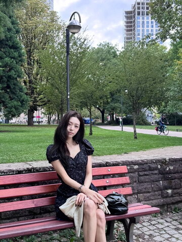Yuna nude photo 4