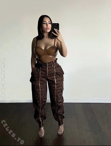 Yungpeppermint nude photo 7