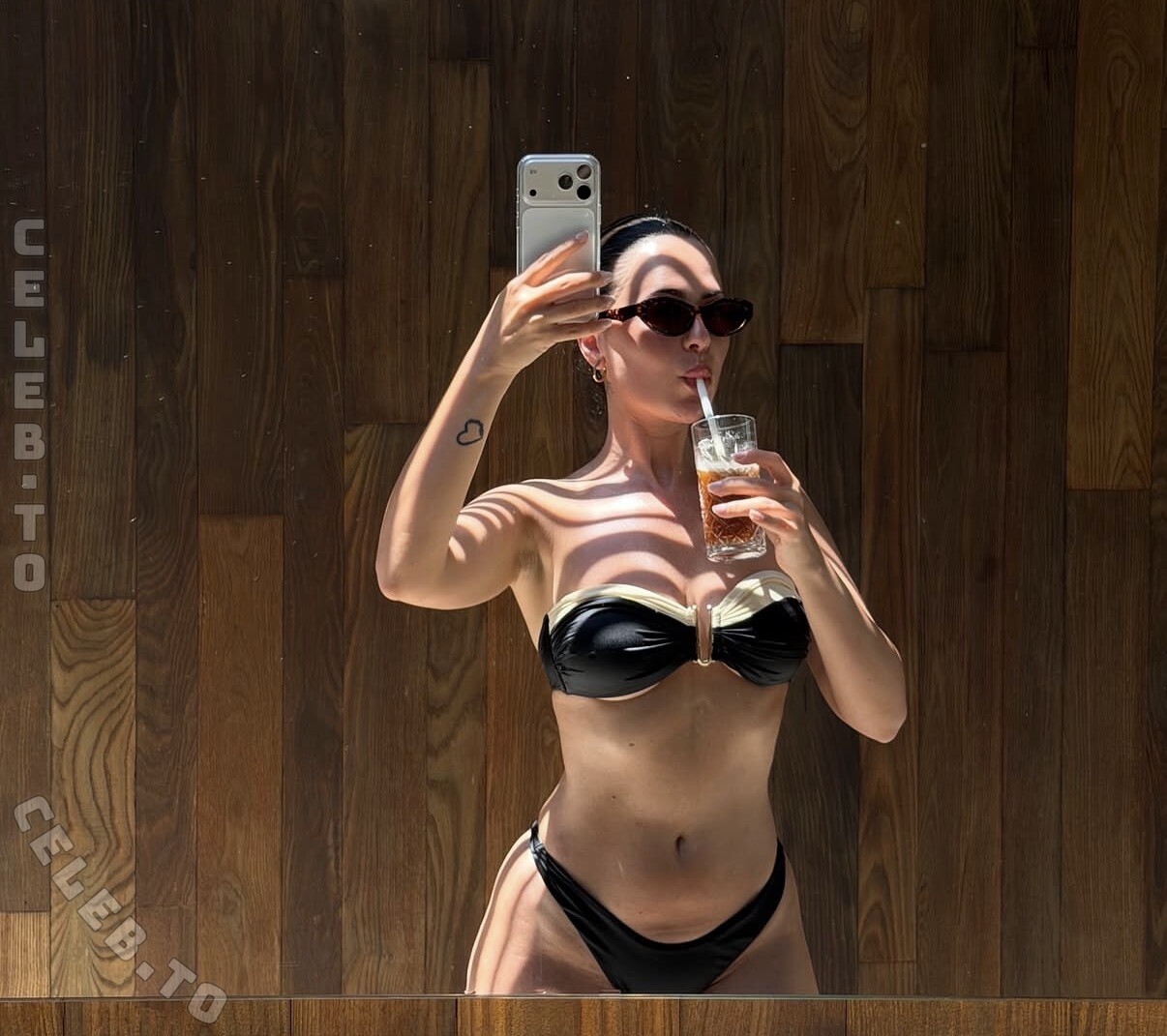 Yungpeppermint nude photo 1