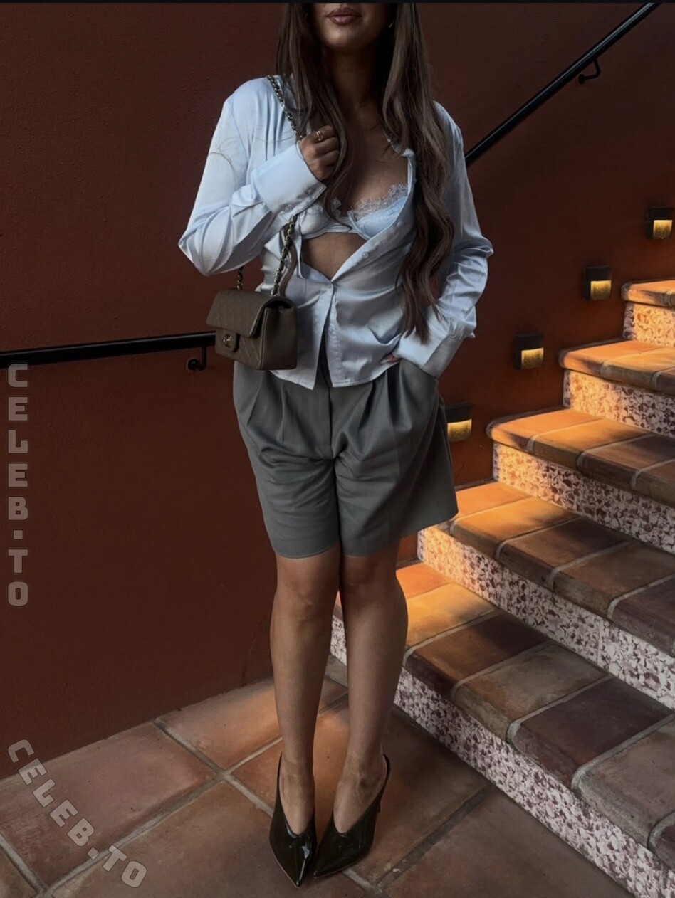 Yungstachel nude photo 1