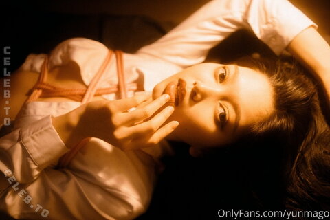 Yunmago nude photo 3