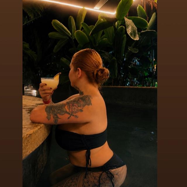 Yuri Ballesteros nude photo 1