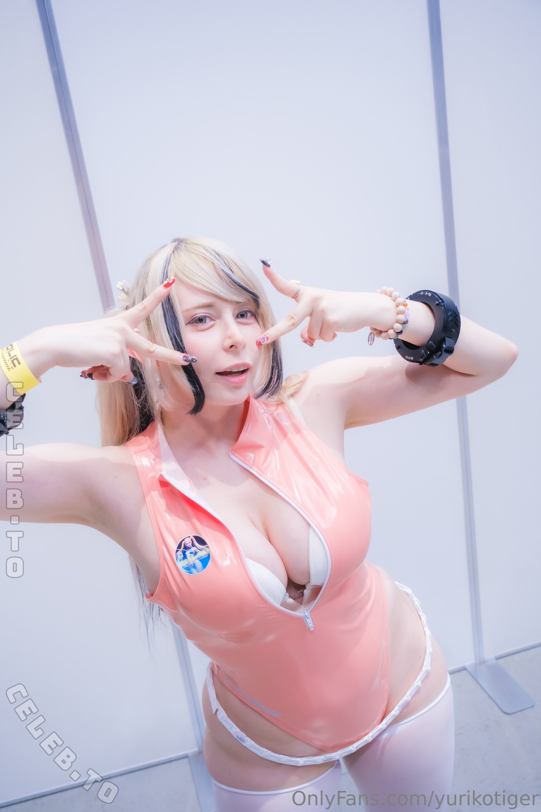 Yuriko Tiger nude photo 7
