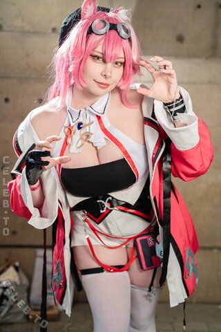 Yuriko Tiger photo 2