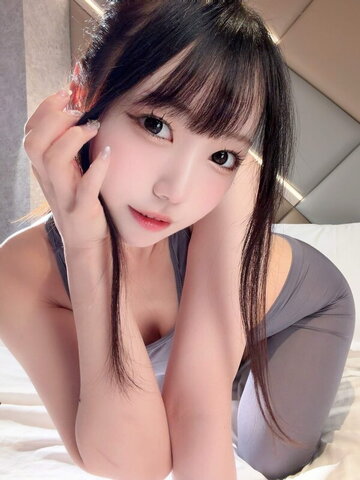 yuuna998877 nude photo 8