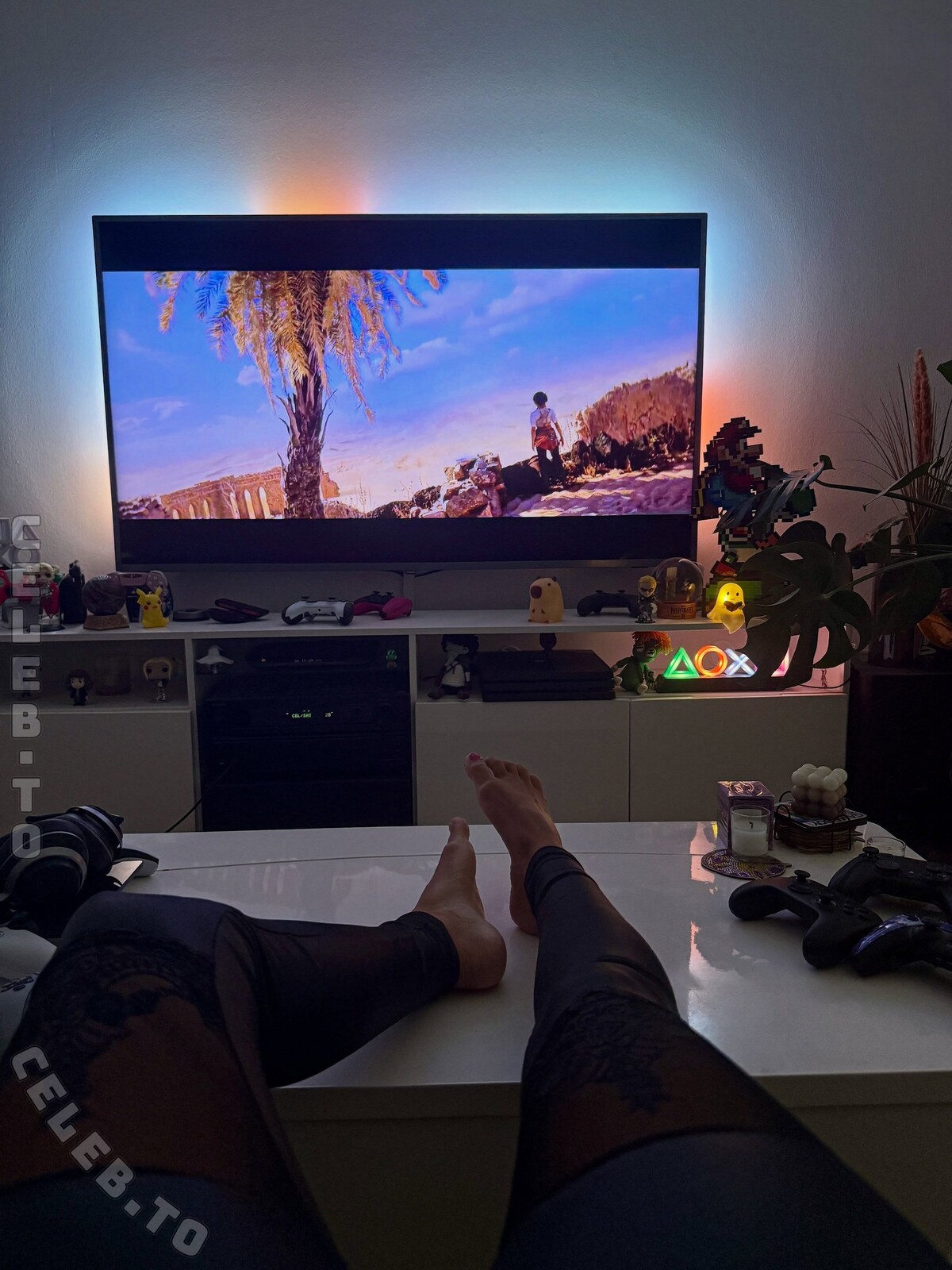 Yve.gaming nude photo 3