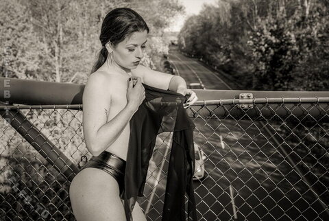 Yvonnesalterego nude photo 9