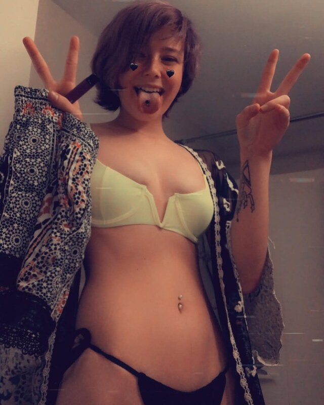 Yxp.rae nude photo 1