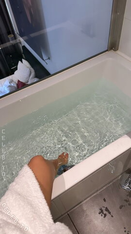 Z1lan nude photo 42