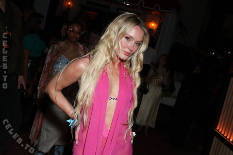 Zara Larsson nude photo 7