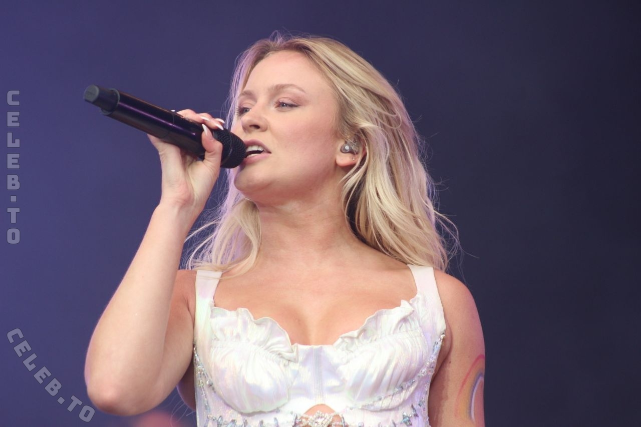 Zara Larsson nude photo 1
