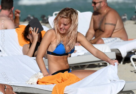 Zara Larsson nude photo 68