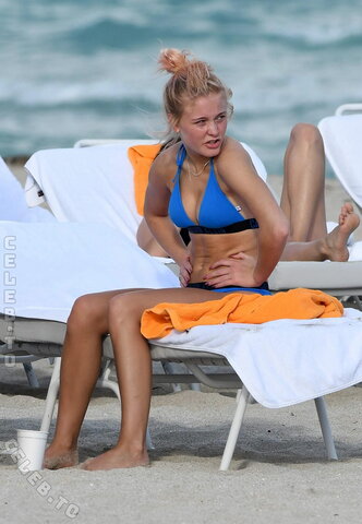 Zara Larsson nude photo 64