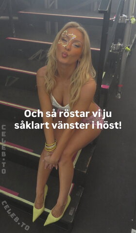 Zara Larsson Sexy (1 photo)