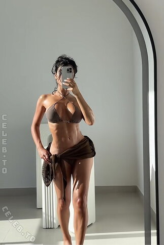 Zara secret nude photo 16