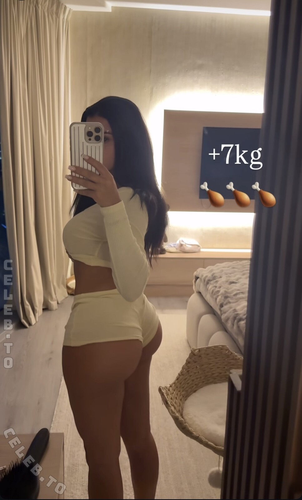 Zara secret nude photo 1