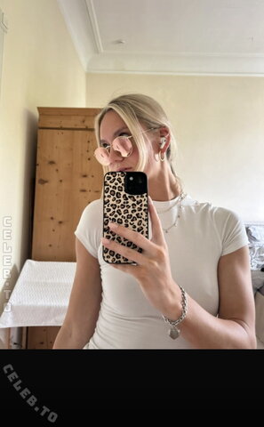 Zarah Ellen nude photo 5