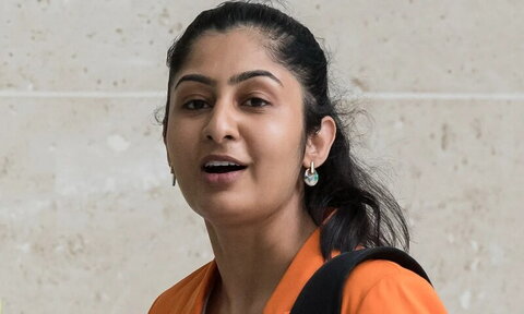 Zarah Sultana nude photo 4