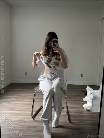 Zastela nude photo 2