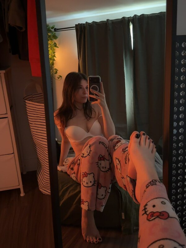 Zasterini nude photo 1