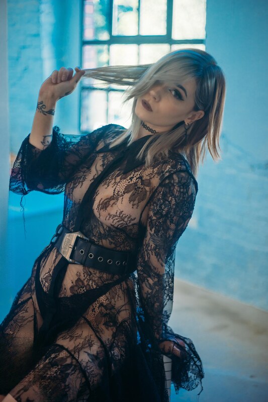 Zayuri nude photo 1