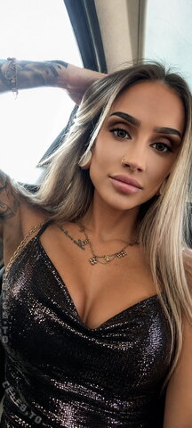 zchrxda Hot (1 photo)