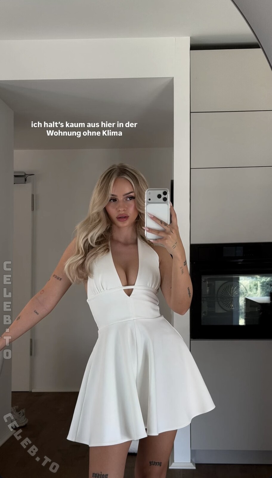 Zclina nude photo 1