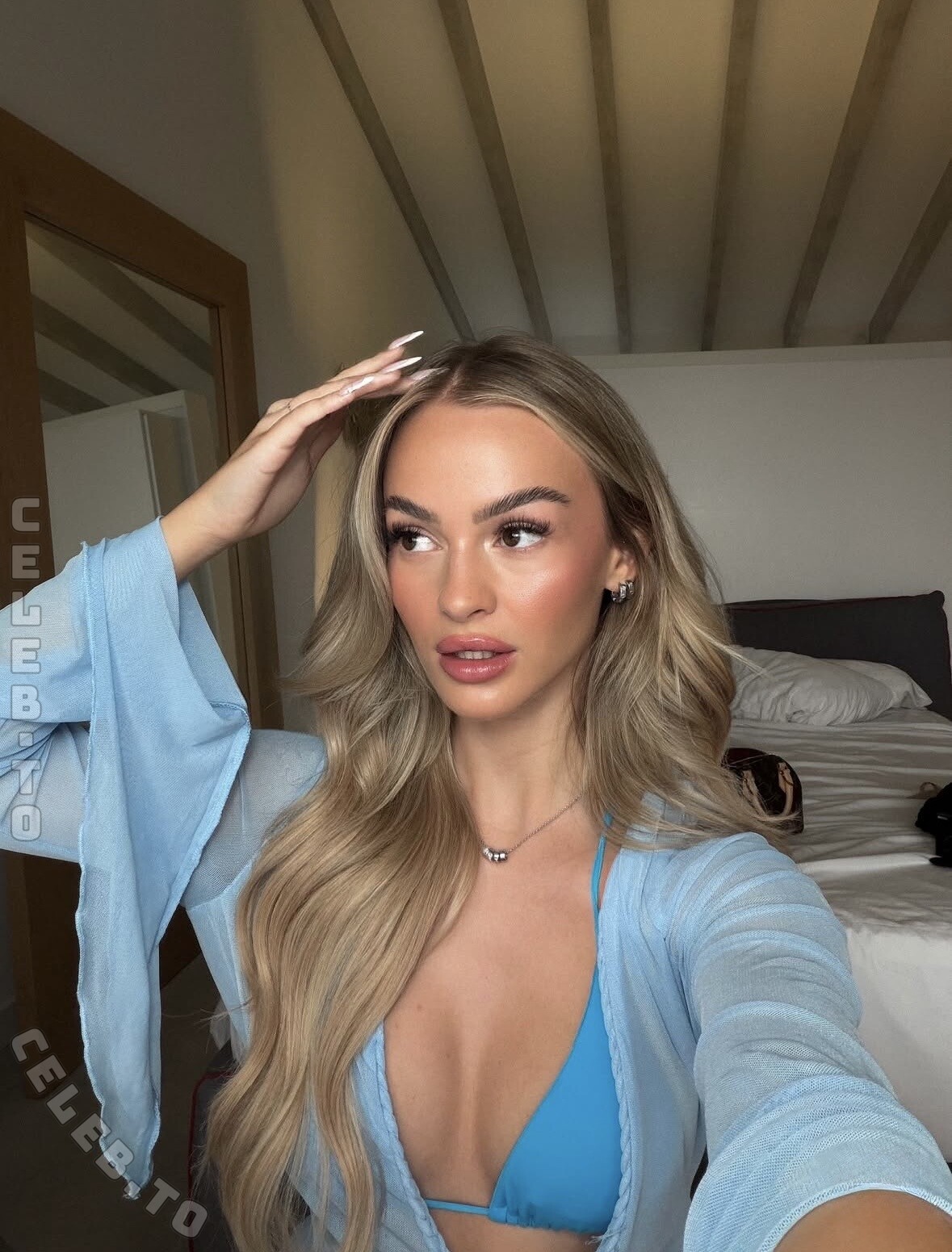 Zclina nude photo 1