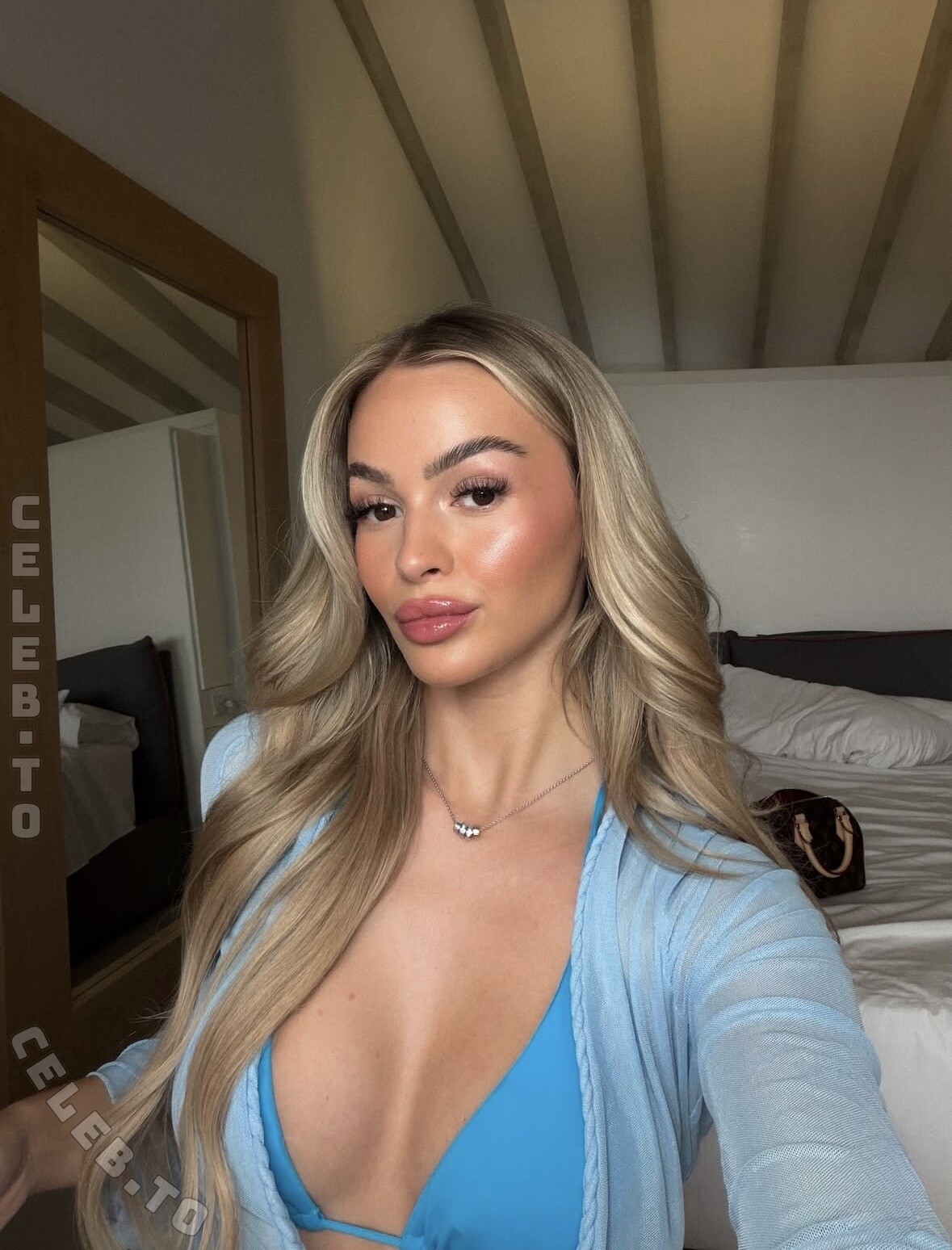 Zclina nude photo 2