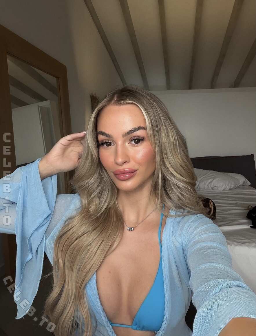 Zclina nude photo 6