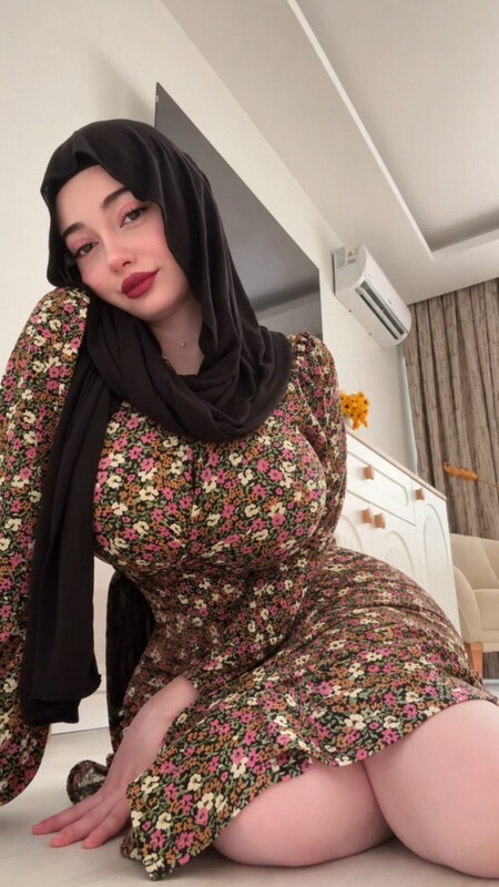 Zelal nude photo 8