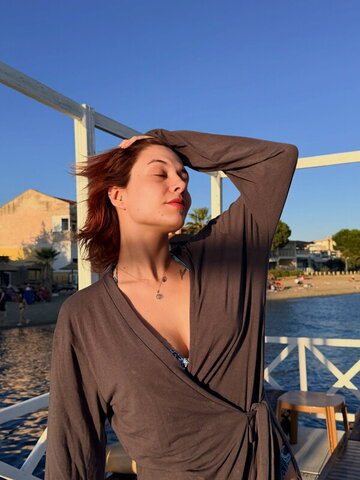 Zelderler nude photo 9