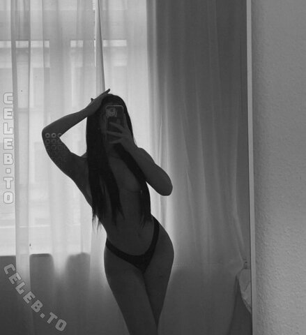 Zelina nude photo 7