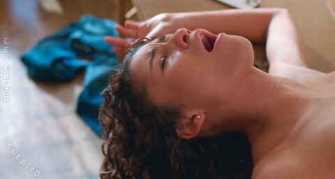 Zendaya nude