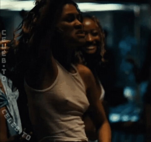 Zendaya photo 4
