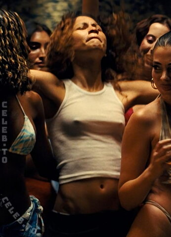 Zendaya photo 5