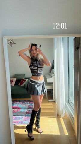 Zeybik nude photo 1