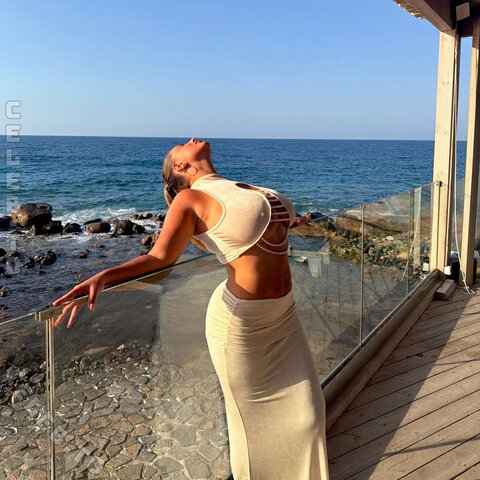 Zeynep nude photo 1