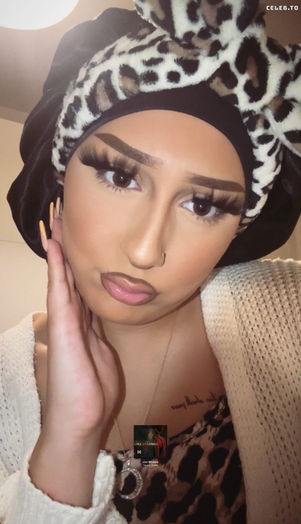 Zeynohijab nude photo 3
