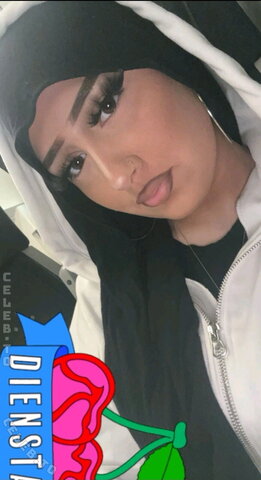 Zeynohijabi nude photo 20