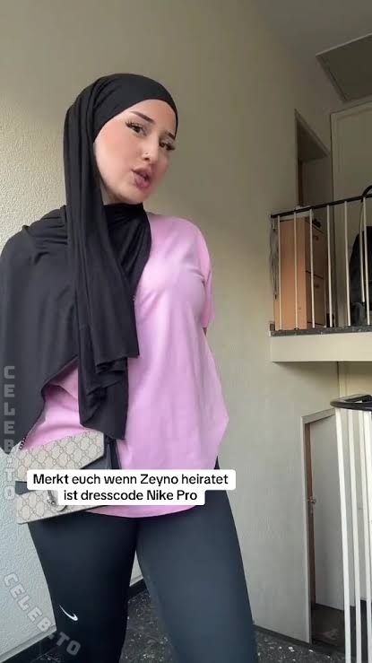 Zeynohijabi nude photo 8